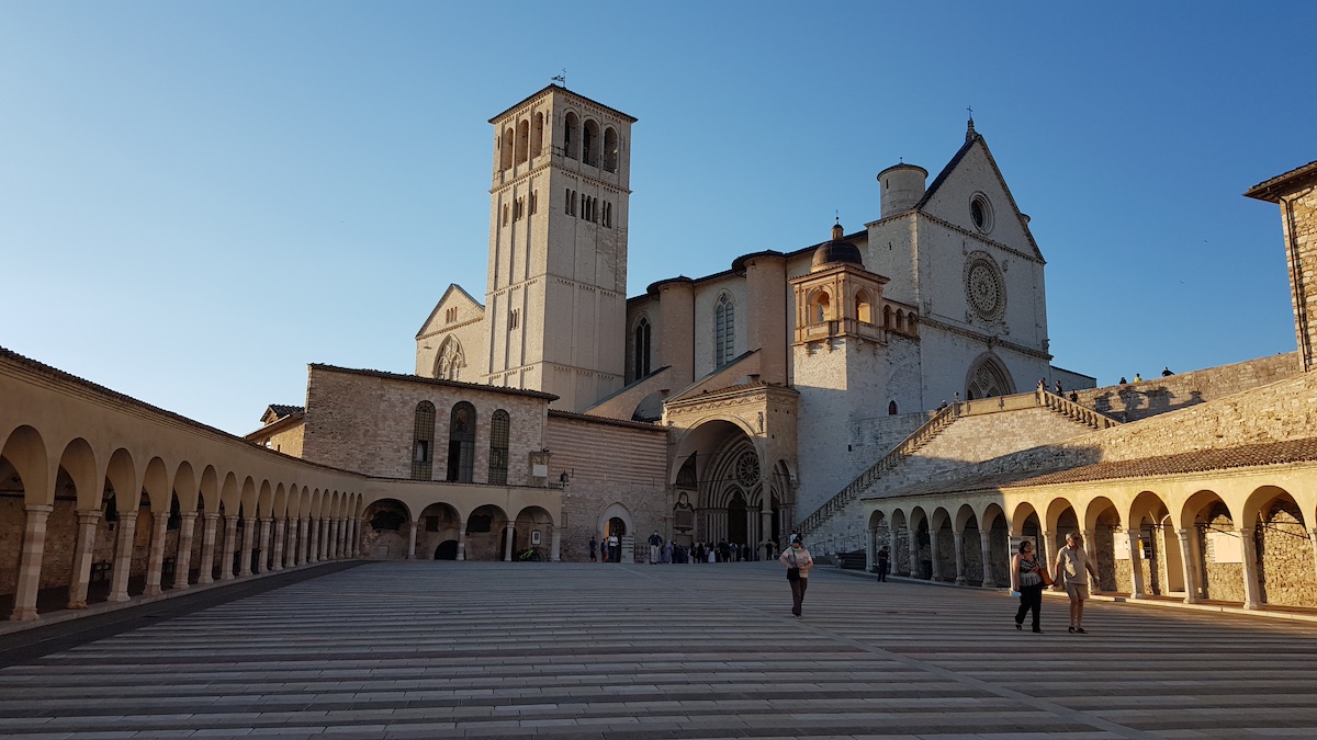 Cammino di Assisi - Piazza inferiore di San Francesco