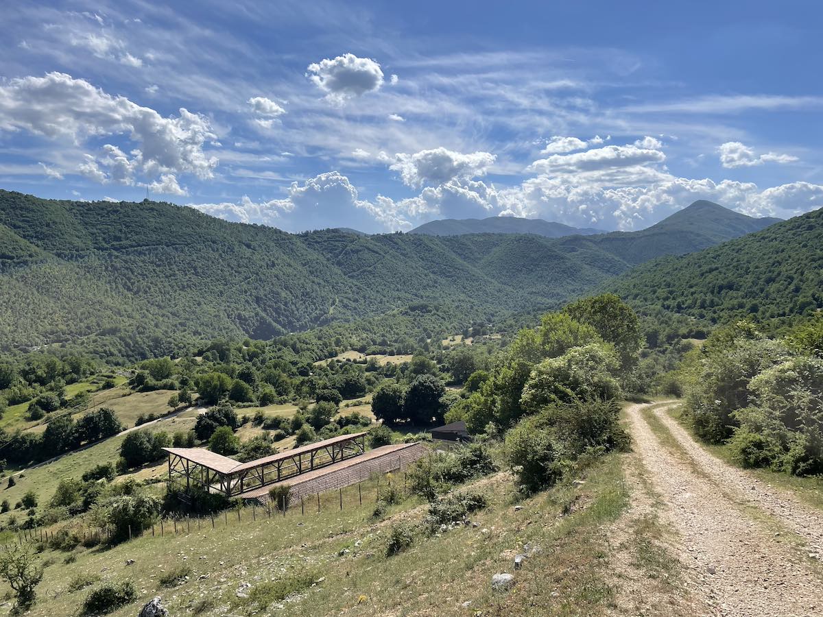 Cammino di San Benedetto - Panorama verso Trevi nel Lazio