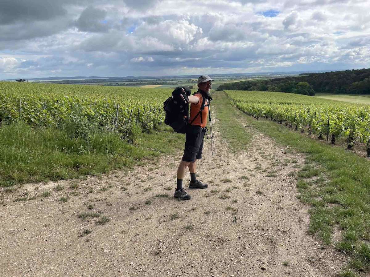 Paesaggio lungo la Via Francigena sulla costa della Francia del Nord nei pressi di Petit Blanc-Nez