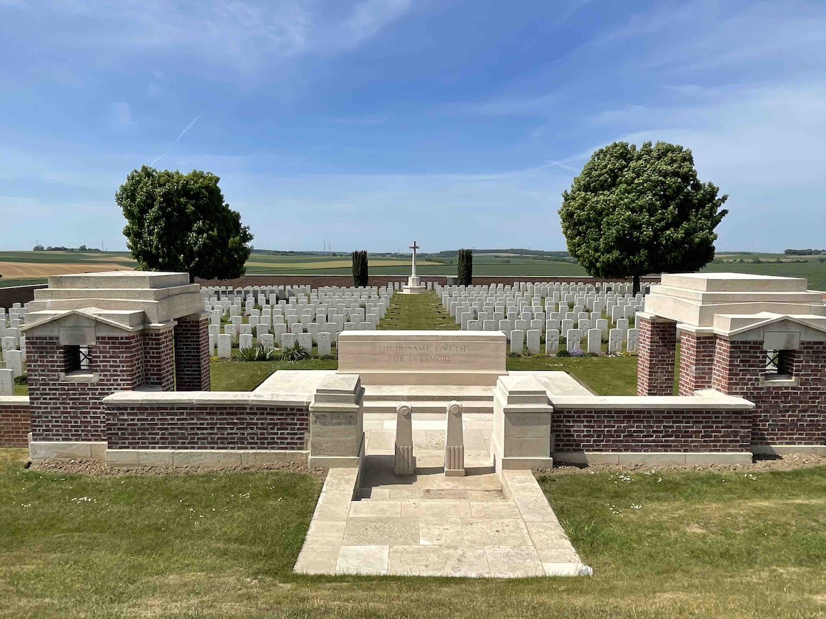 Via Francigena - Cimitero britannico della Prima guerra mondiale a Sailly-Saillisel, sulla strada per Rancourt