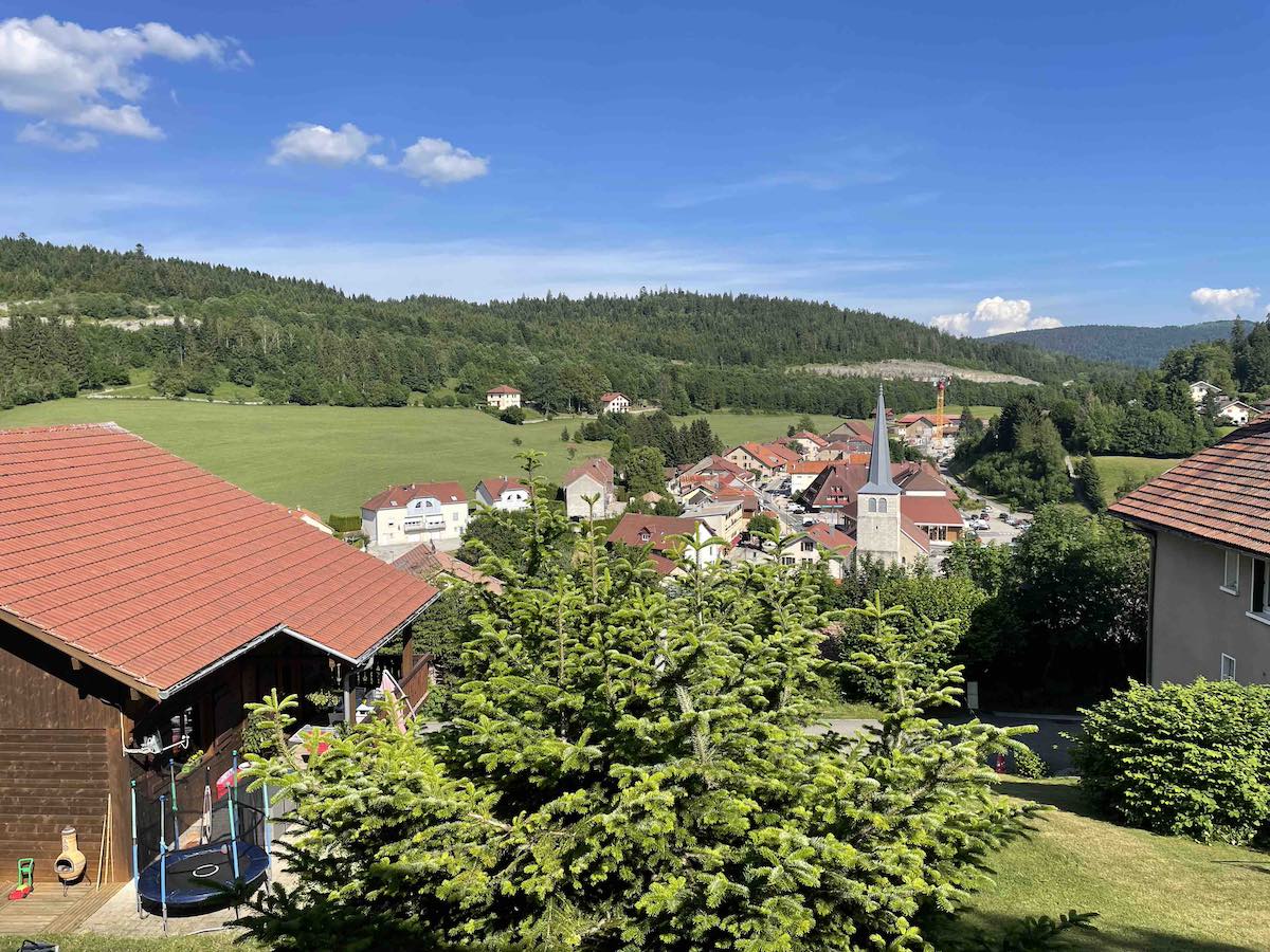 Via Francigena - Panorama di Les Hôpitaux-Neufs vicino al confine svizzero