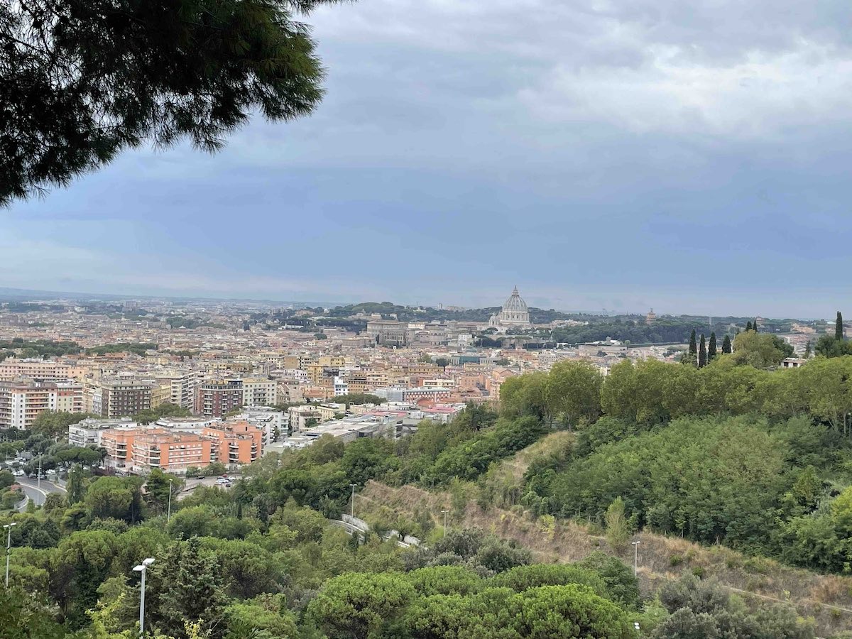 Via Francigena - Panorama di Roma dalla riserva naturale di Monte Mario nel Lazio