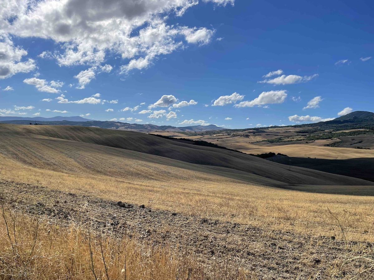 Via Francigena - Paesaggio della Val d’Orcia tra San Quirico d’Orcia e Gallina in Toscana