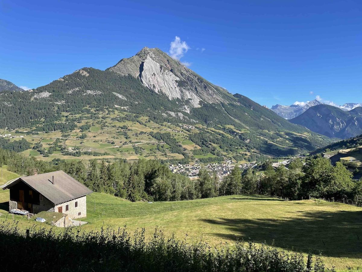 Via Francigena - Paesaggio alpino in uscita da Orsières